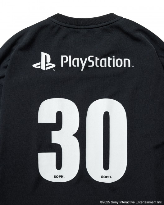 YOASOBI, PlayStation, and SOPH.’s F.C.Real Bristol unveil collaborative jersey inspired by PlayStation 5, marking the release of “PLAYERS” and PlayStation’s 30th anniversary.